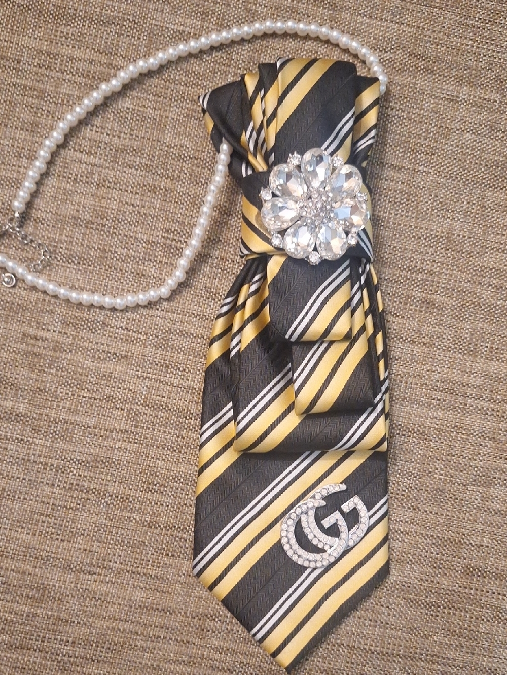 St. Patrick Necktie Necklace